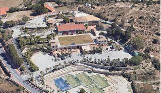 Terreno residenziale in Zona Centro Comercial Torrequebrada. Oportunidad única en benalmádena — proyecto hotelero de gran env