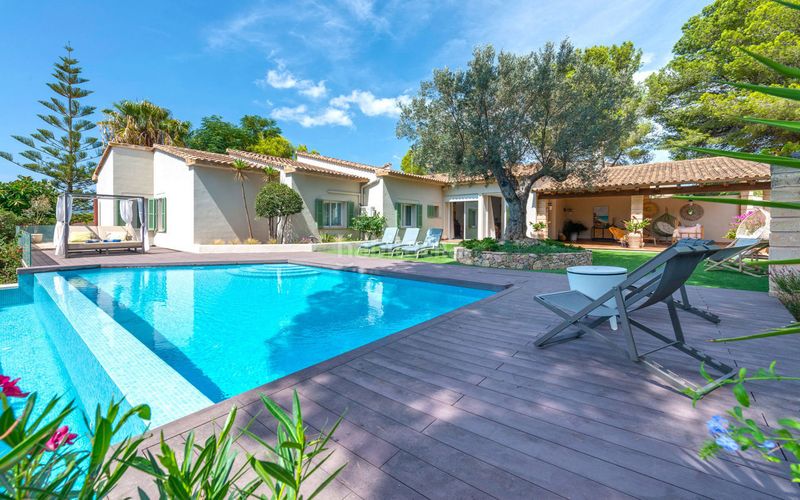 Foto 7ba4e122-351a-49ab-baf2-3f67642110ea. Masía chalet familiar de una sola planta con zona exterior bien cuidada en santa ponsa en Calvià