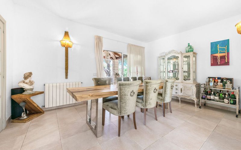 Foto d5d7503c-745f-4c0c-ae5c-eb9573141bad. Masía chalet familiar de una sola planta con zona exterior bien cuidada en santa ponsa en Calvià