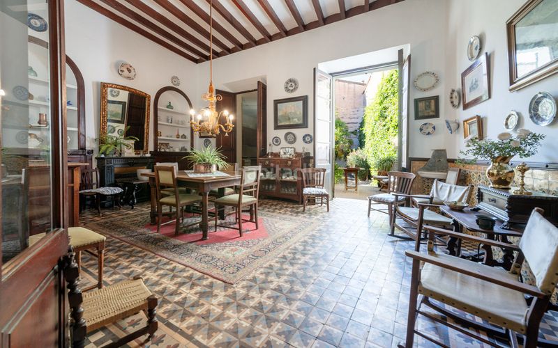 Foto 1e91a32d-86a8-498d-9e4e-6e45b469d1d2. Casa  señorial con jardín y garaje en Sóller