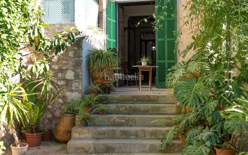 Foto 6058bdfb-30b5-431f-a073-1dec8302faee. Casa  señorial con jardín y garaje en Sóller