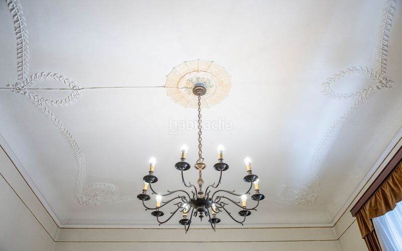 Foto a9dcb25b-bb81-4535-851a-b7528c6f3392. Casa  señorial con jardín y garaje en Sóller