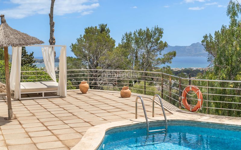 Foto b81d87c2-c7ae-465b-b1f0-281678e6f9be. Masia amb calefacció aparcament piscina a port de Pollença Pollença