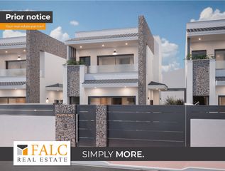 Masía en San Pedro del Pinatar. 3 chalets de nueva construcción con piscina privada y solarium p