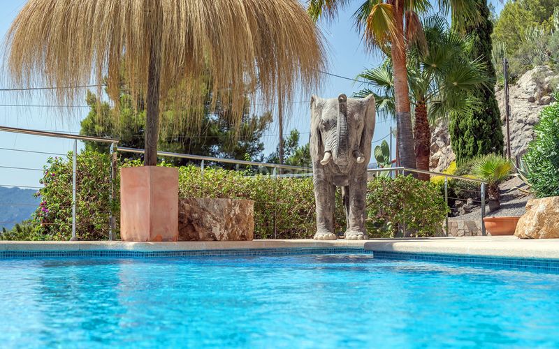 Foto 5a6916c2-4cb7-432a-ae75-acc3834a3820. Masia amb calefacció aparcament piscina a Pollença poble Pollença