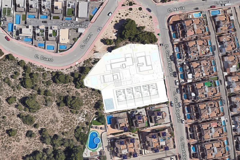 Foto 3a267adf-b433-4de0-9c23-d60f61c32135. Masia amb piscina a Los Almendros Orihuela