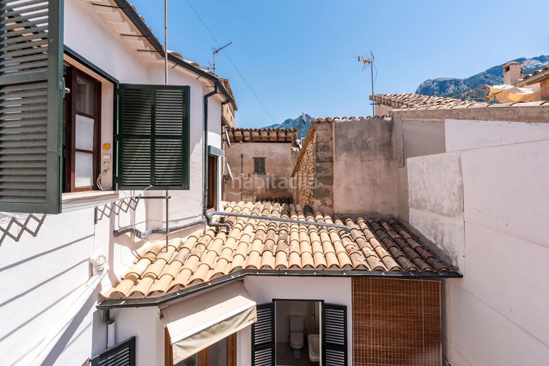 Foto 4cf5df7c-4c8d-4ea4-af38-d4b3a3cd039f. Casa amb aparcament a Sóller