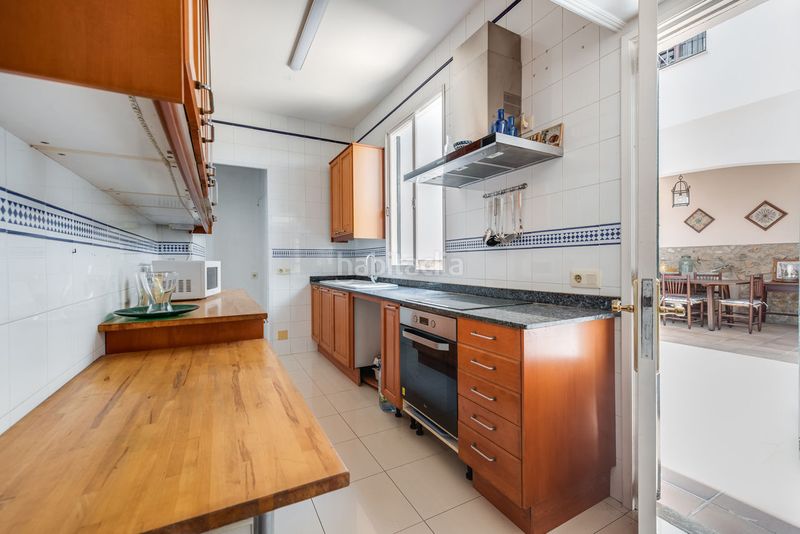 Foto d6503102-cdd0-4cd9-b384-63978228b8aa. Casa amb aparcament a Sóller