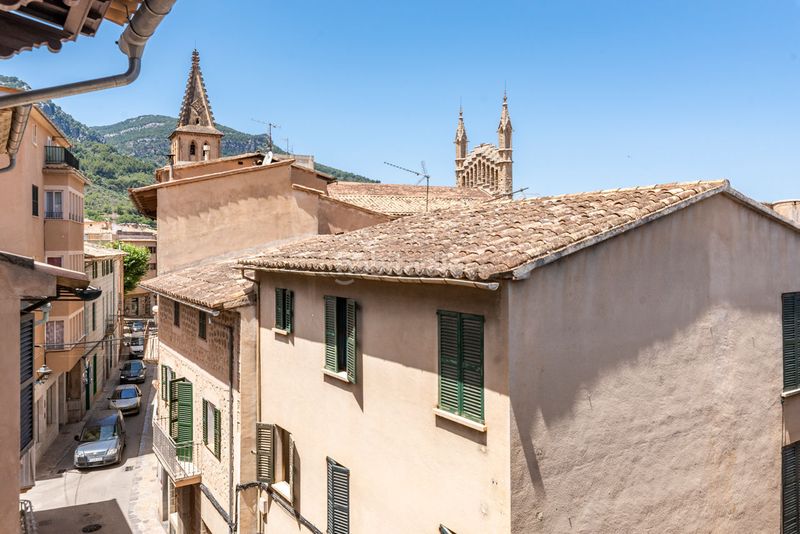 Foto dc52dc75-2b9d-4629-8a73-b01844d7d3d8. Casa amb aparcament a Sóller