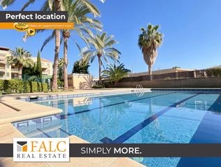 Apartament a Es Portixol-Es Molinar. Portixol living apartamento con piscina y zona ajardinada