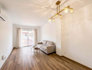 Rent Ground floor in Es Portixol-Es Molinar. Piso frente al mar en molinar con terraza xxl