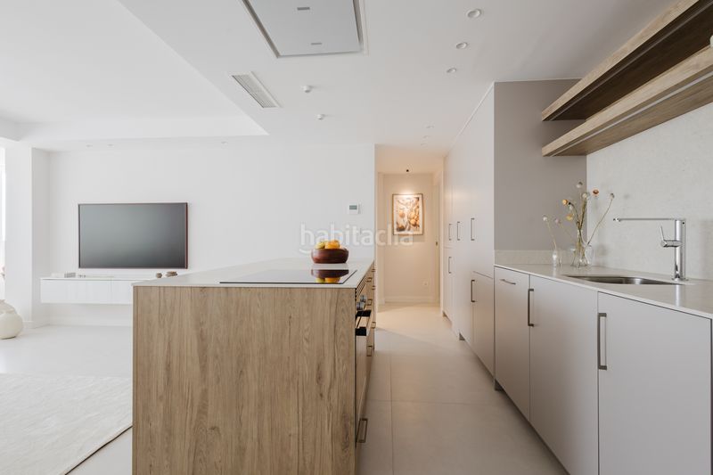 Foto fc7550f7-fbbd-4e02-8c56-9f7c3f46e6e2. Àtic amb piscina a El Acequión Torrevieja