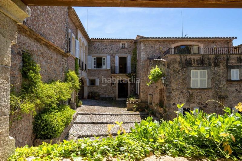 Foto b8a78dfb-09aa-462a-a366-3a8f1d2fc383. Edifici a Escorca