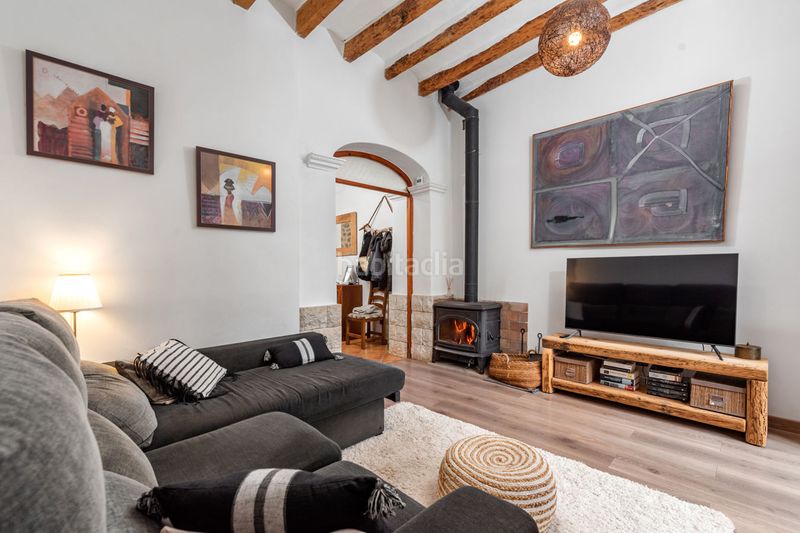 Foto 0a2947b4-4580-44ac-a410-ff98c3170bc3. Masia amb piscina a Sóller