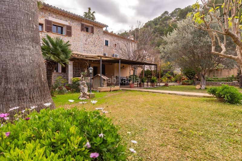 Foto c753ac4f-2cae-4597-baff-26855957cfa2. Masia amb piscina a Sóller