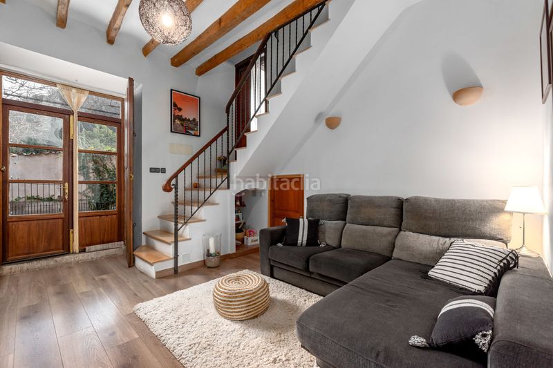 Foto fbe43f99-7b1d-4b87-8d89-f42cbecb3f82. Masia amb piscina a Sóller