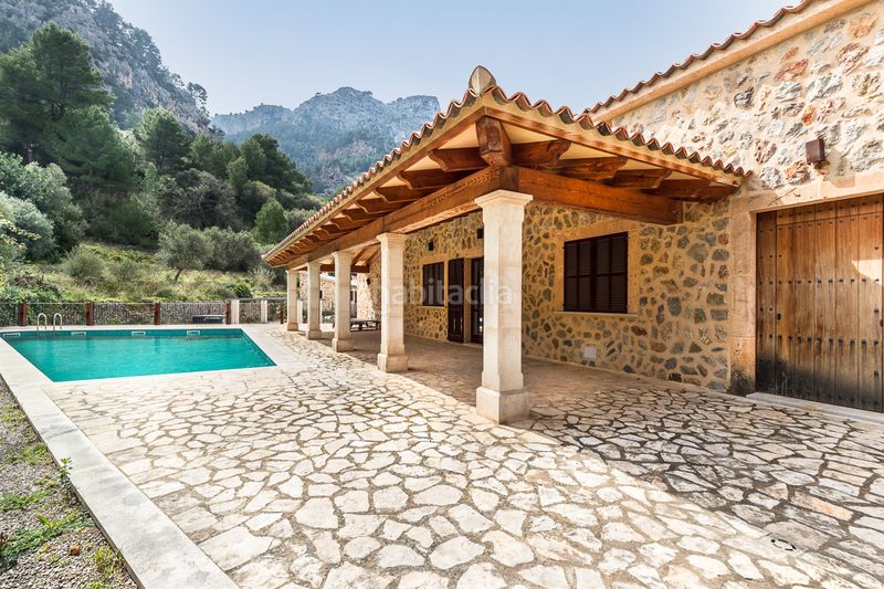 Foto 18de6d75-0f9a-4b08-9707-02de3584d283. Masia amb aparcament piscina a Estellencs