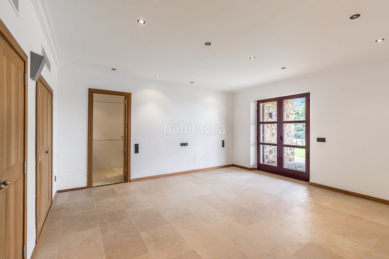 Foto b2179b12-c0ec-43b2-98e0-7f433fec6ac5. Masia amb aparcament piscina a Estellencs