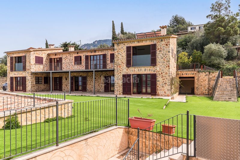 Foto c9d2901d-93a3-46e9-9579-33bc64922d26. Masia amb aparcament piscina a Estellencs