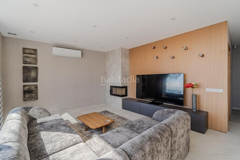 Foto 54035a67-c894-4fd2-aeab-ca73ba68cd4b. Casa amb aparcament piscina a Roca Grossa Lloret de Mar
