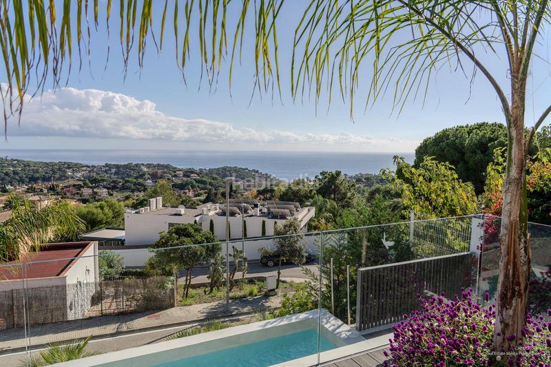 Foto 687ce2d6-514b-4389-b380-af82985eafcd. Casa amb aparcament piscina a Roca Grossa Lloret de Mar