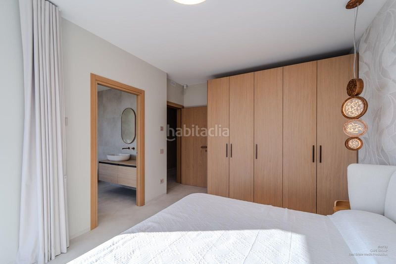 Foto 98b4584e-d851-4e2b-a9ab-844d3c37c3d3. Casa amb aparcament piscina a Roca Grossa Lloret de Mar