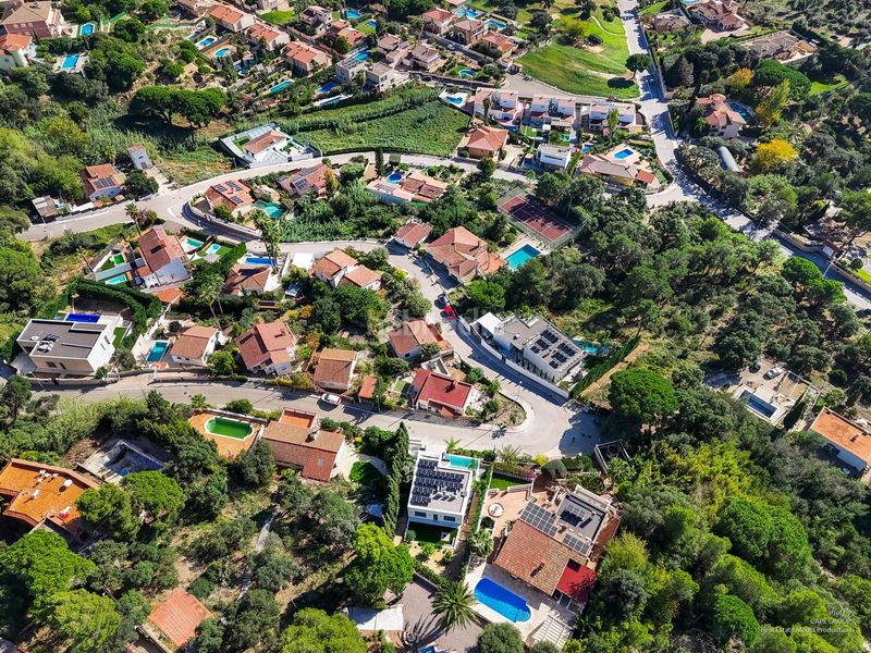Foto a81c3ec3-ece0-4445-a68b-609e4955100b. Casa amb aparcament piscina a Roca Grossa Lloret de Mar