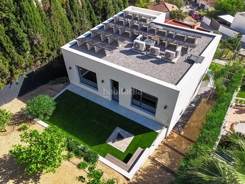 Foto dfb33f70-a64d-47c7-b503-21dd810e5dd2. Casa amb aparcament piscina a Roca Grossa Lloret de Mar