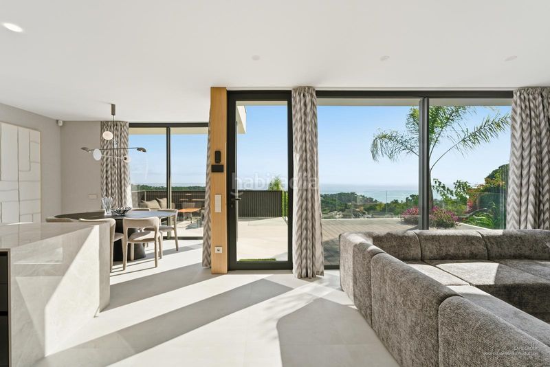 Foto feef8f96-8dc9-477c-a085-67d4c24342fe. Casa amb aparcament piscina a Roca Grossa Lloret de Mar