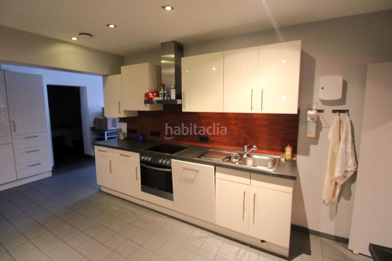 Foto 07438874-fa2d-4610-9136-84e967fc9bda. Edificio in Playa Levante Benidorm
