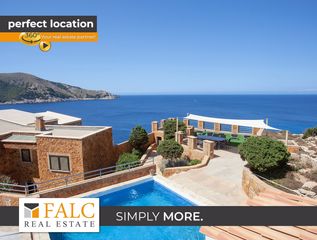 Mas à Cala Ratjada. Villa con casa de invitados y etv y espectaculares vistas al mar