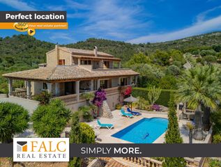 Masía en Sant Llorenç des Cardassar. Exclusiva finca joya en na penyal