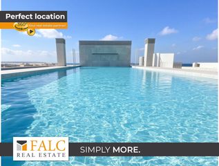 Apartament a Polígon de Llevant. Amplio apartamento con azotea, piscina y vistas de 360