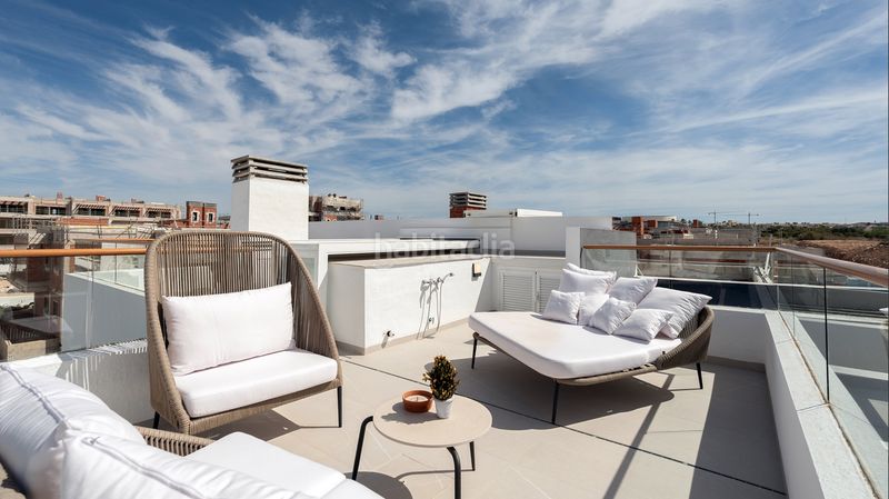 Foto 9a79a680-f424-4156-a2fa-4360dfac1ffc. Casa amb aparcament piscina a Centro - Muelle Pesquero Torrevieja