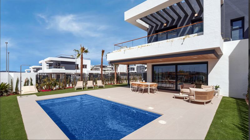 Foto fb512857-a2f4-4637-8e14-f806db723f27. Casa amb aparcament piscina a Centro - Muelle Pesquero Torrevieja