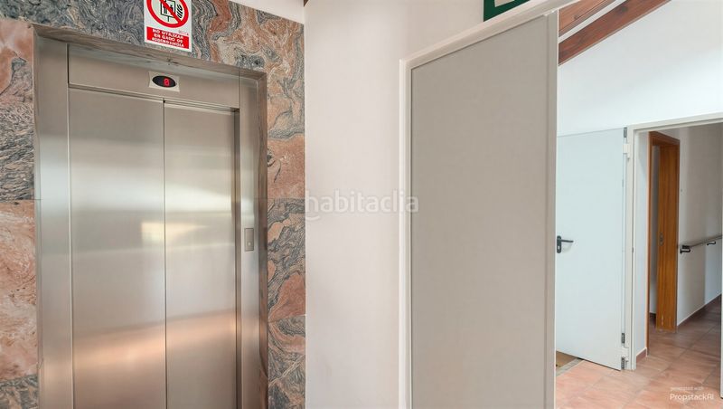 Foto da69ac18-8893-4eb3-ada2-3752b946f3b2. Edifici a Sineu