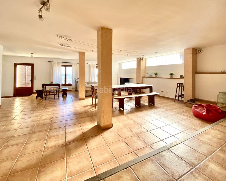 Foto 1f5cb181-8668-48b0-b863-900f5a559ff5. Casa adossada amb piscina a Selva