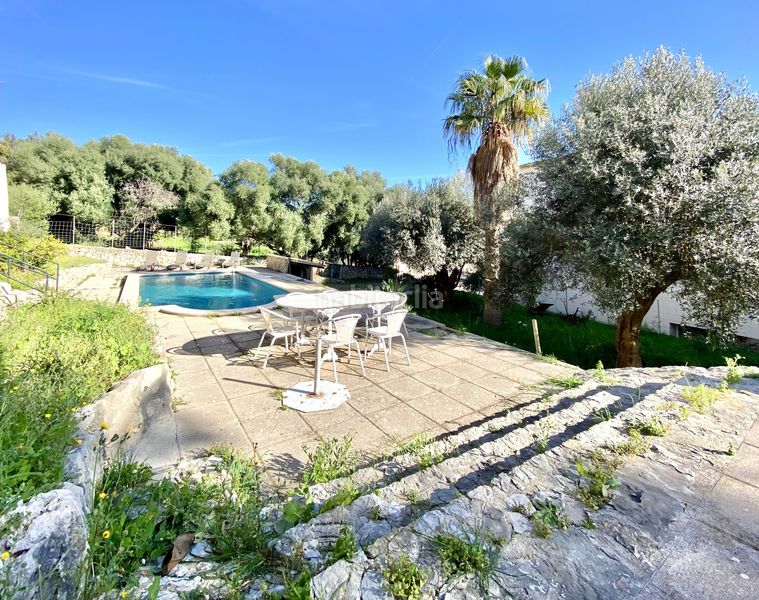 Foto fa1078d4-1d58-4025-a2c4-8eb7d912d945. Casa adossada amb piscina a Selva