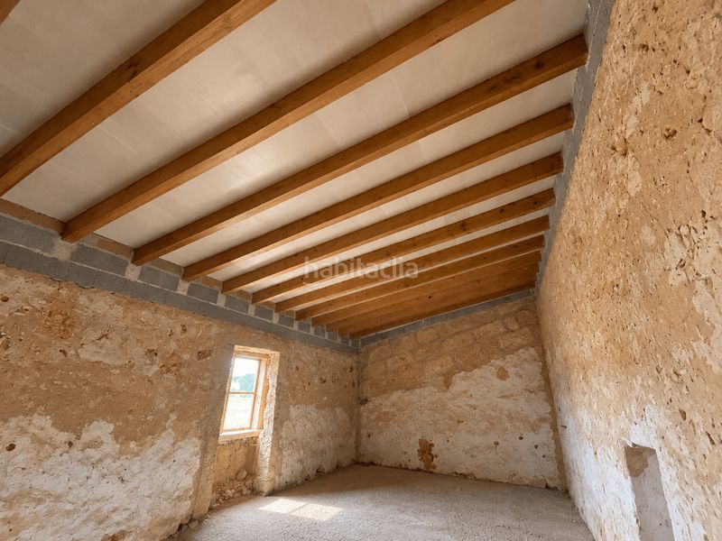 Foto c766d9e9-67f6-497d-bc35-af440cc8af26. Casa amb aparcament a Algaida