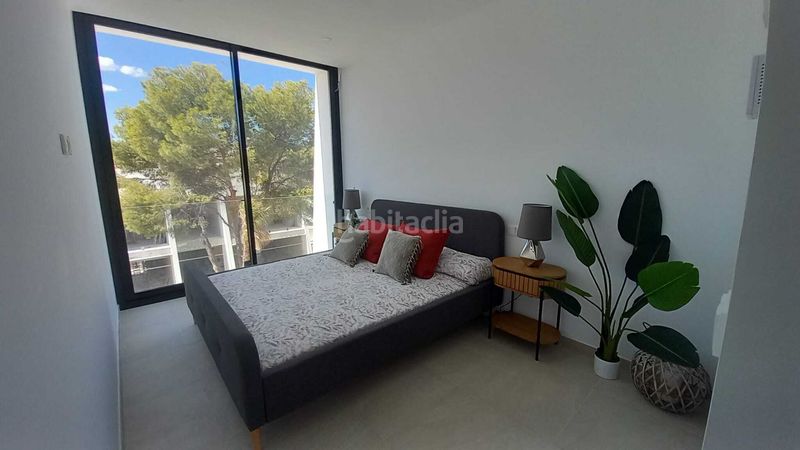 Foto f77ad4ab-e4af-416a-8bef-df25eed6ee44. Casa adossada a Pueblo Calp