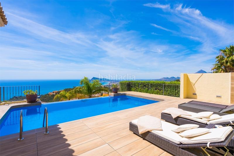 Foto d0d509e6-3e5a-4a43-8411-28166b79f756. Casa a Barrio del Centro Alicante