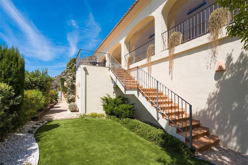 Foto f8cf8700-19ee-4b0e-b354-8c3e7062ff83. House in Barrio del Centro Alicante