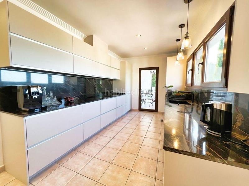 Foto 0a839d29-3e65-425e-9b0a-26a14b77430c. Maison dans Altea ciudad Altea