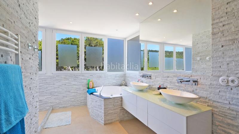 Foto 98b0c201-0bcb-4df8-83c8-3484273e8868. Attique dans port d´Andratx Andratx