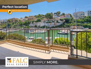 Appartement à Porto Cristo. Apartamento reformado con vistas panorámicas en primera línea  p