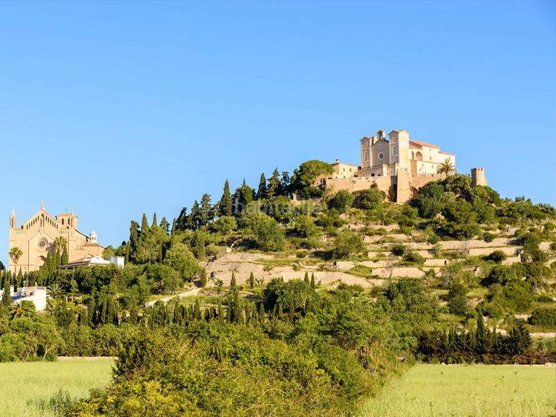 Foto 87c62c36-8fb5-4335-93e6-c3464311e214. Casa aparellada amb aparcament piscina a Cala Ratjada Capdepera