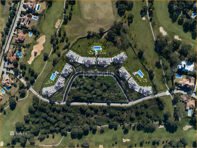 Foto 2e7b4672-b0cf-4714-bd12-b316b132962f. Apartament amb calefacció aparcament piscina a Sotogrande alto Sotogrande