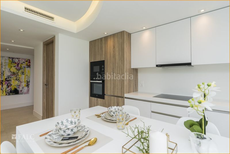 Foto 39c85418-5b5d-4fe3-a2a9-638ea873f5f7. Apartament amb calefacció aparcament piscina a Sotogrande alto Sotogrande