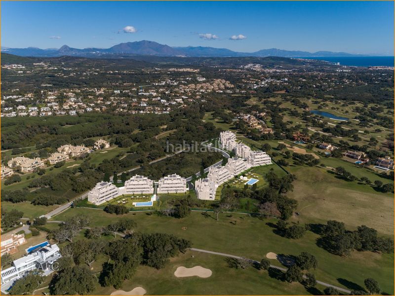 Foto 53c706e2-c5c6-40b5-8807-29a99309f472. Apartament amb calefacció aparcament piscina a Sotogrande alto Sotogrande