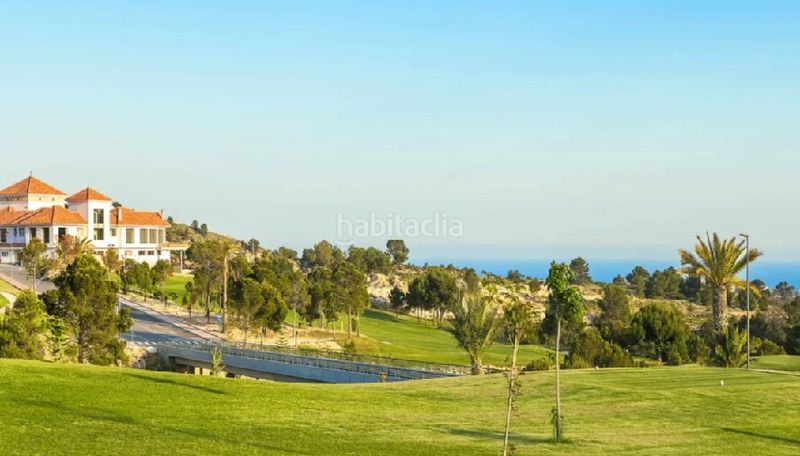 Foto fc139372-5df7-4ef1-bf9e-a73438f60240. Apartament amb aparcament piscina a Playa Poniente Benidorm